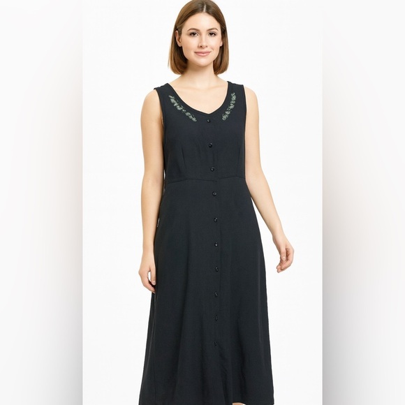 Erika Vintage Dress M Microfiber Black Maxi Embroidered Sleeveless Buttons - Picture 1 of 10